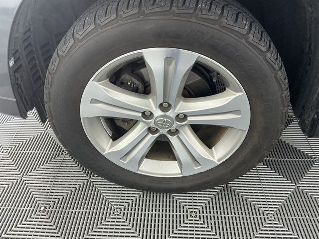 used 2013 Toyota Highlander car, priced at $13,999