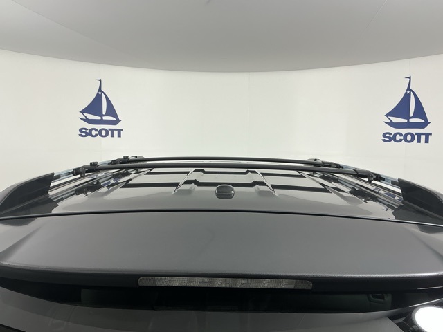 used 2013 Toyota Highlander car, priced at $13,999