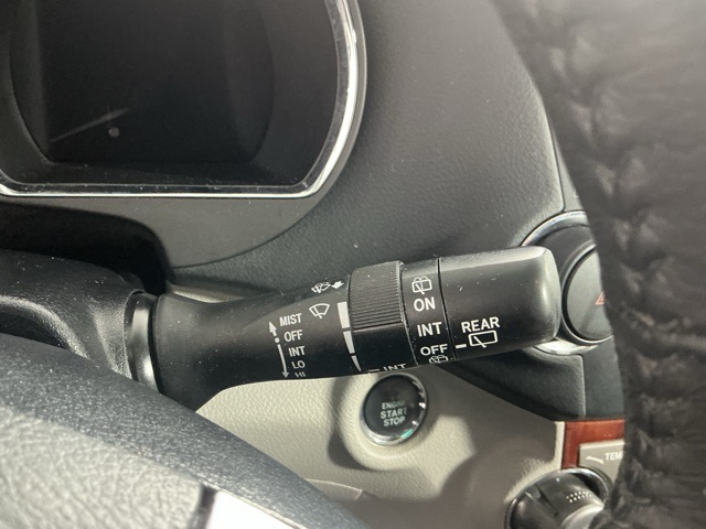 used 2013 Toyota Highlander car, priced at $13,999