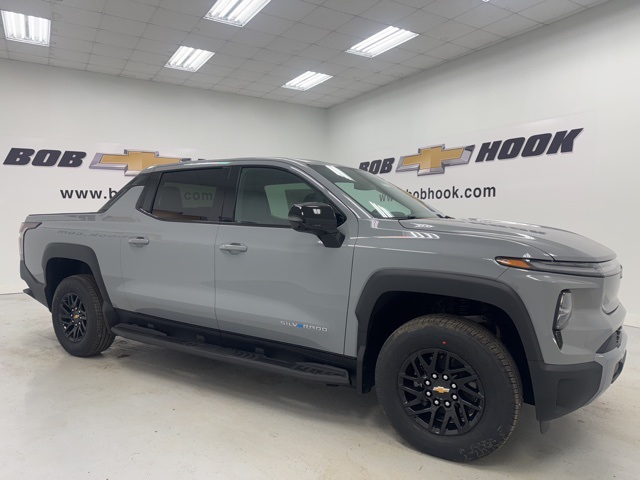 new 2025 Chevrolet Silverado EV car, priced at $70,510
