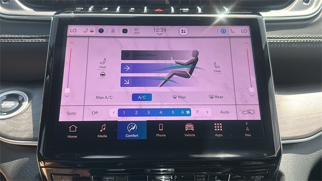new 2025 Jeep Grand Cherokee car, priced at $50,943