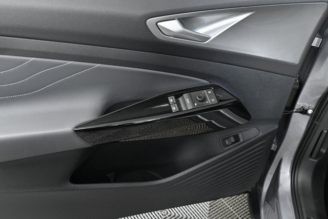 new 2025 Volkswagen ID.4 car, priced at $53,621