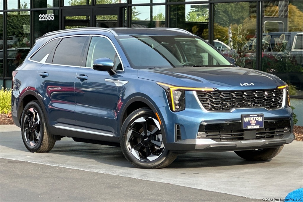 used 2025 Kia Sorento Hybrid car, priced at $37,938
