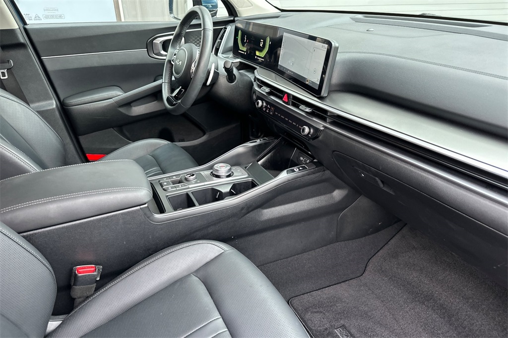 used 2025 Kia Sorento Hybrid car, priced at $37,938