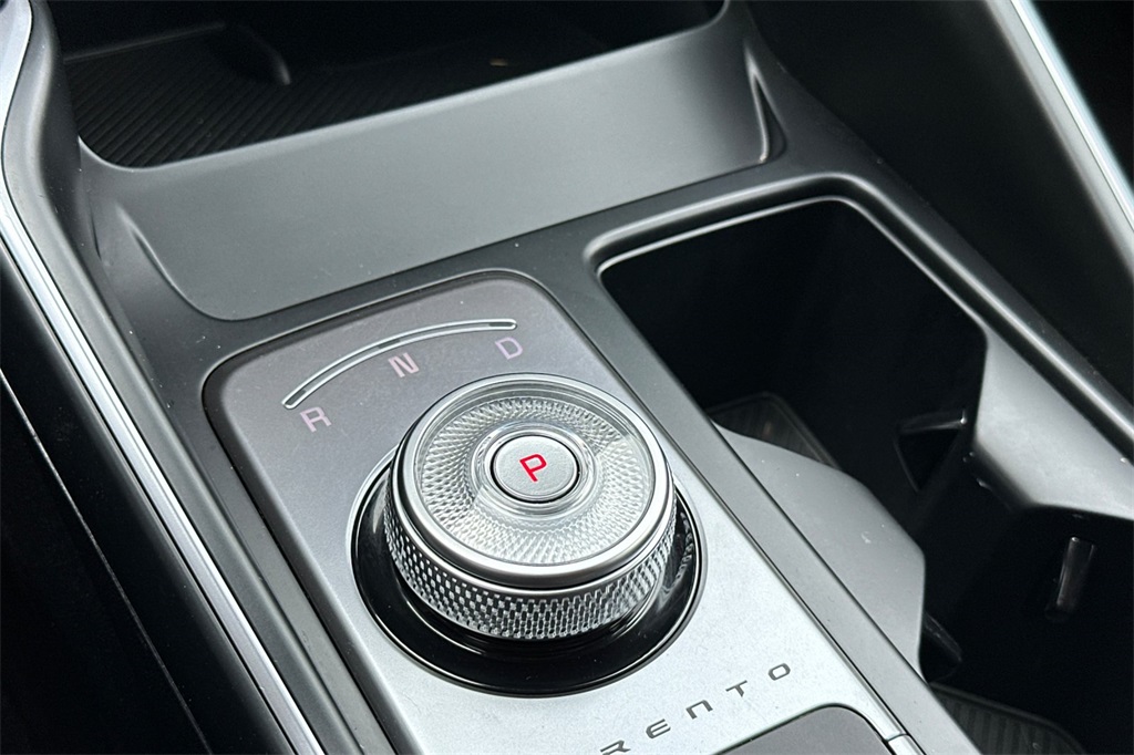 used 2025 Kia Sorento Hybrid car, priced at $37,938