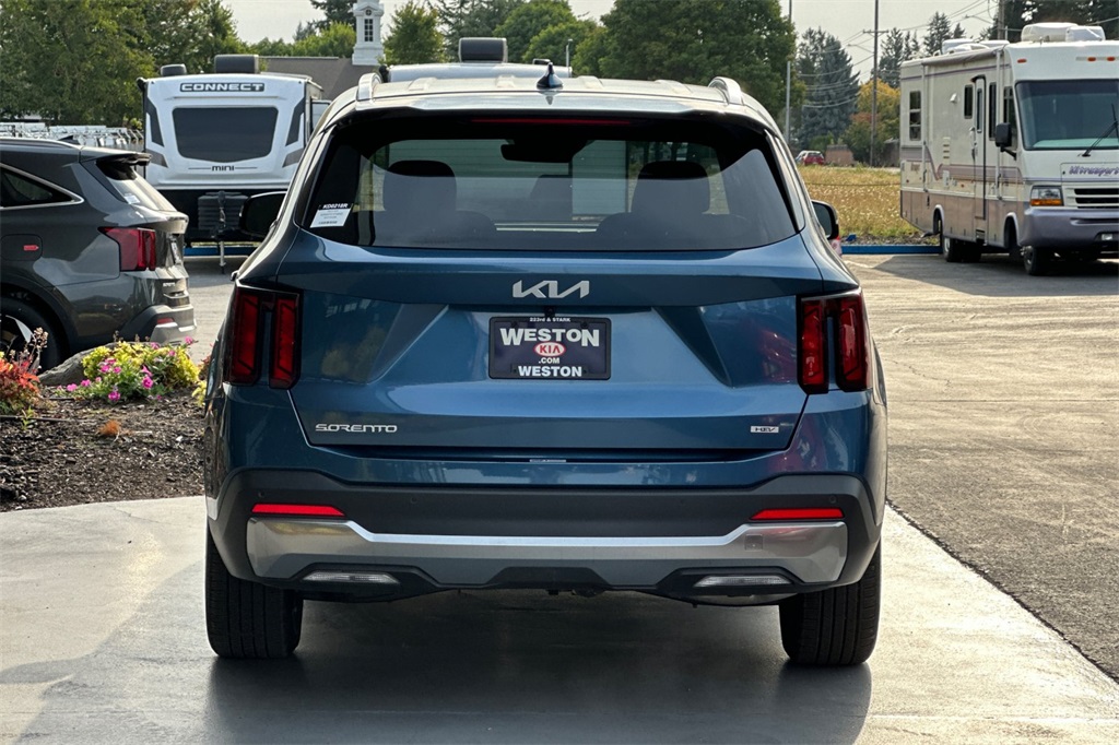 used 2025 Kia Sorento Hybrid car, priced at $37,938