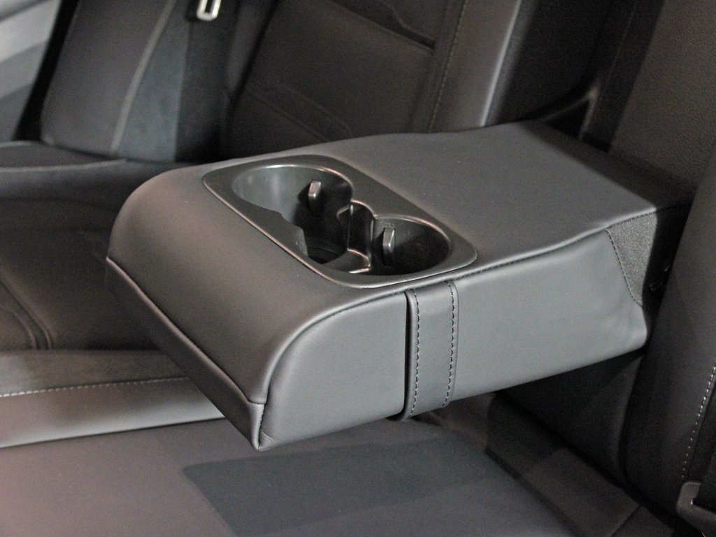 used 2025 Mercedes-Benz GLE car, priced at $89,290