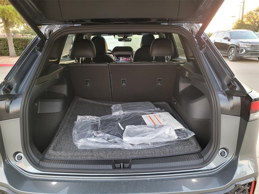new 2026 Volkswagen Tiguan car, priced at $39,726