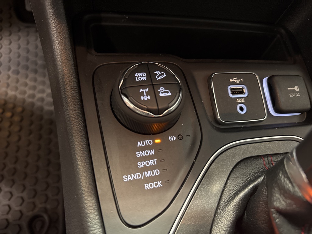 used 2021 Jeep Cherokee car, priced at $25,963