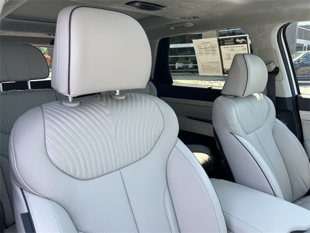 used 2024 Hyundai Palisade car, priced at $44,240