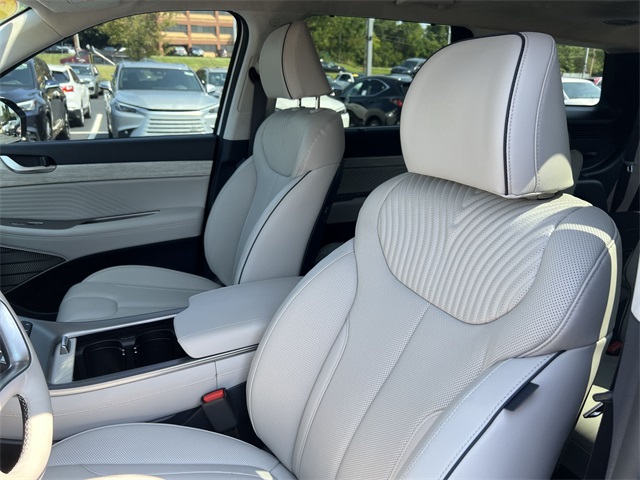 used 2024 Hyundai Palisade car, priced at $44,240