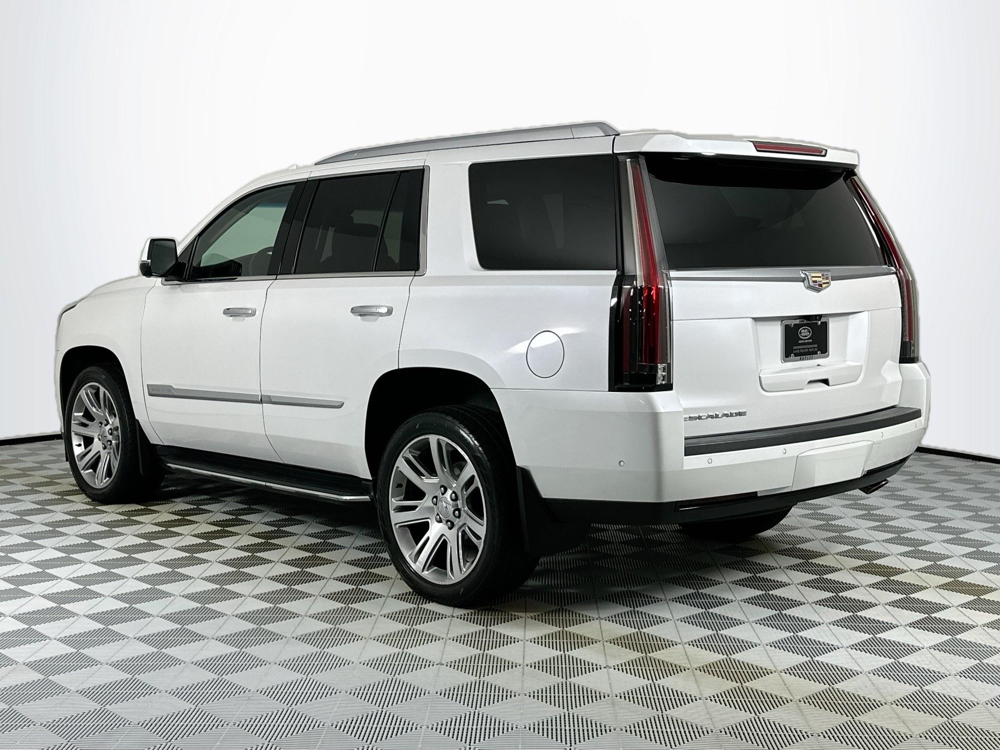 used 2019 Cadillac Escalade car, priced at $42,995