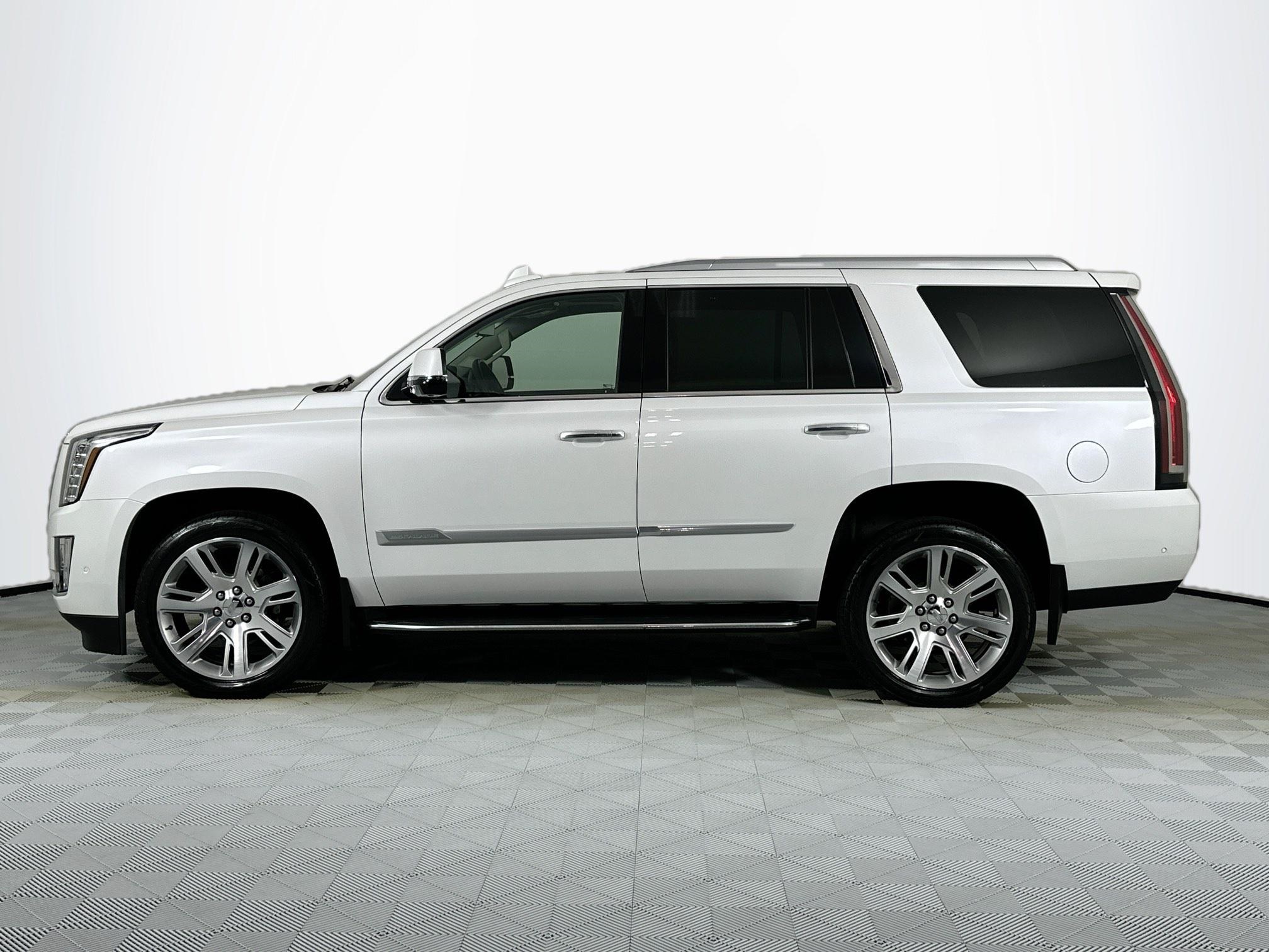 used 2019 Cadillac Escalade car, priced at $42,995
