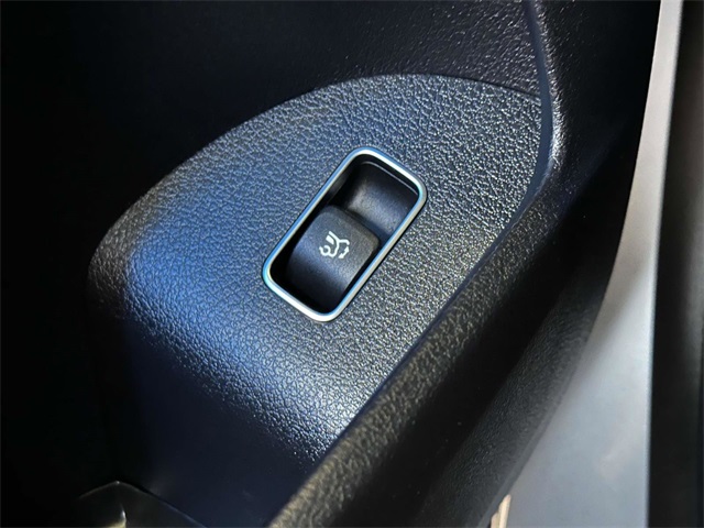 used 2022 Mercedes-Benz GLE car, priced at $46,991