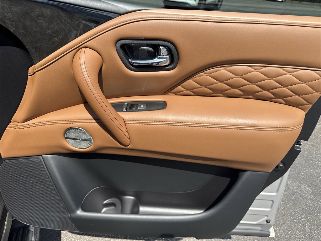 used 2023 INFINITI QX80 car, priced at $53,998