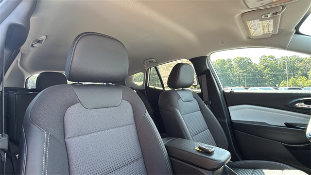 new 2025 Chevrolet Trax car, priced at $24,335