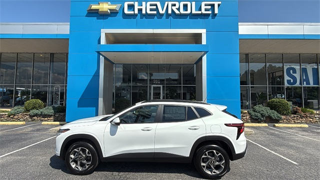 new 2025 Chevrolet Trax car, priced at $24,335