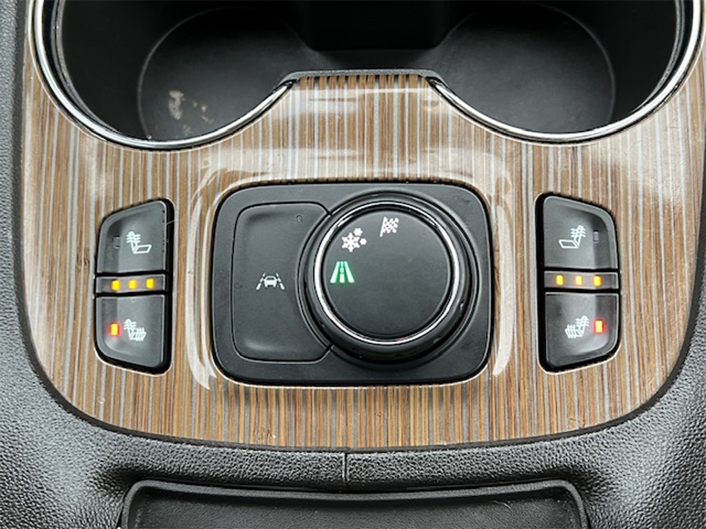 used 2023 GMC Acadia car, priced at $27,447