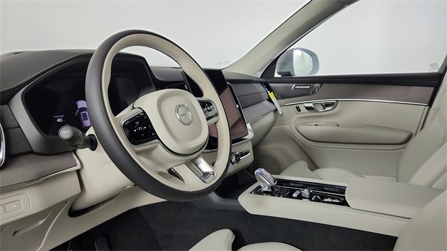 new 2026 Volvo XC90 Plug-In Hybrid car, priced at $85,625