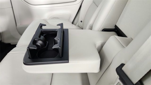 new 2026 Volvo XC90 Plug-In Hybrid car, priced at $85,625