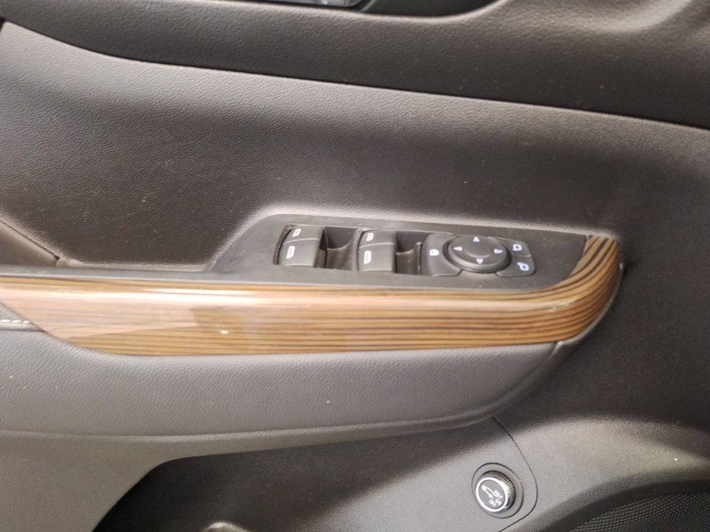 used 2023 GMC Acadia car, priced at $31,593