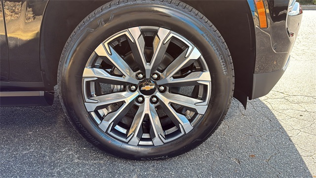 new 2026 Chevrolet Suburban car, priced at $96,185