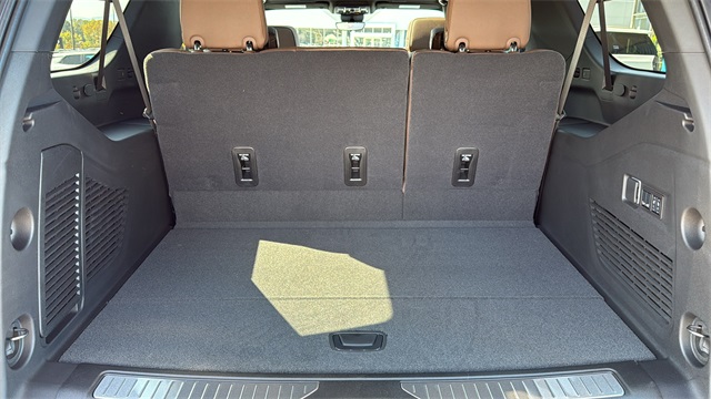 new 2026 Chevrolet Suburban car, priced at $96,185