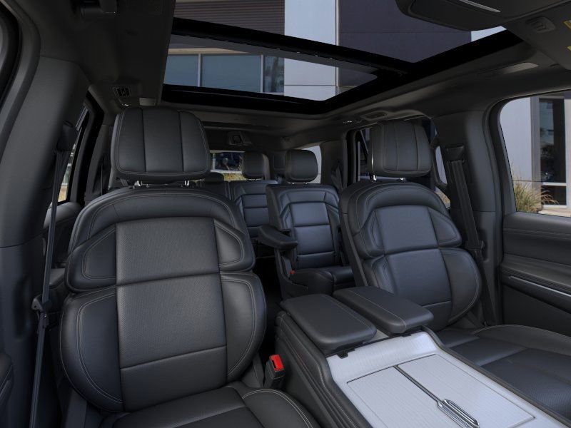 new 2025 Lincoln Navigator car, priced at $106,440