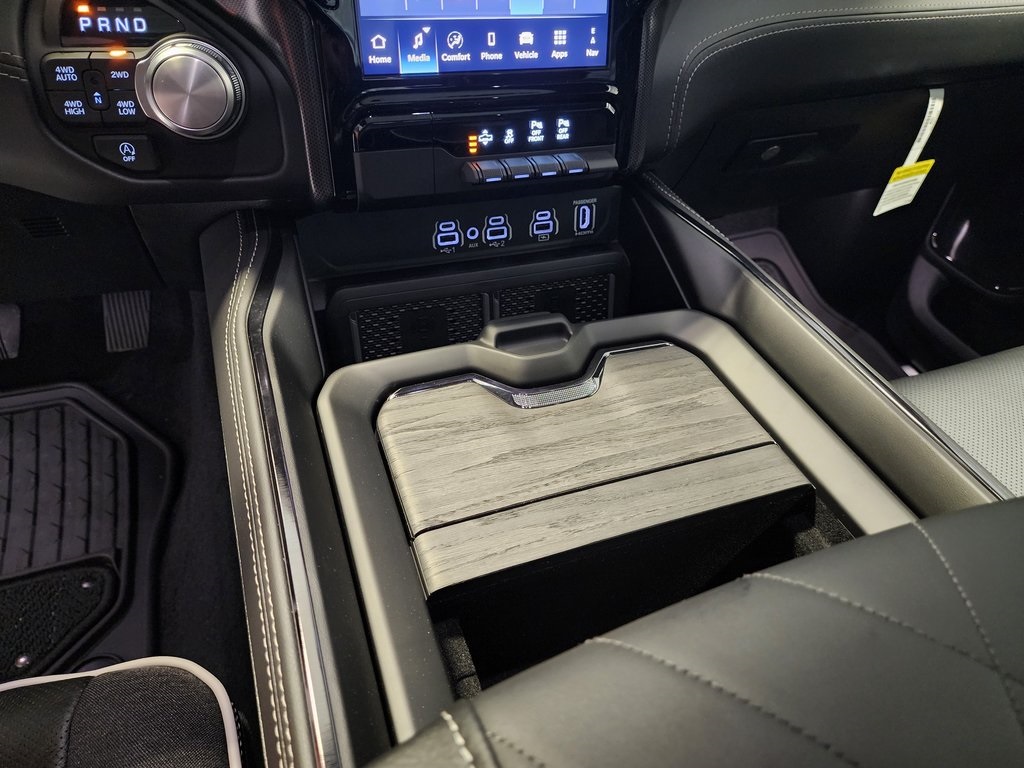 new 2025 Ram 1500 car, priced at $71,238