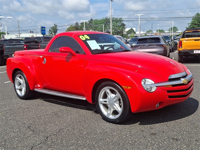 used 2004 Chevrolet SSR car, priced at $24,950