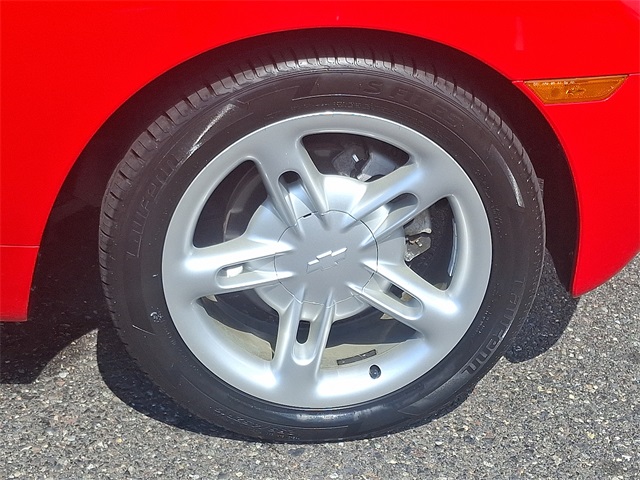 used 2004 Chevrolet SSR car, priced at $24,950