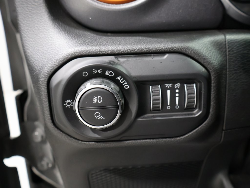 used 2021 Jeep Gladiator car, priced at $33,500