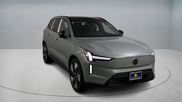 new 2025 Volvo EX90 car, priced at $89,745