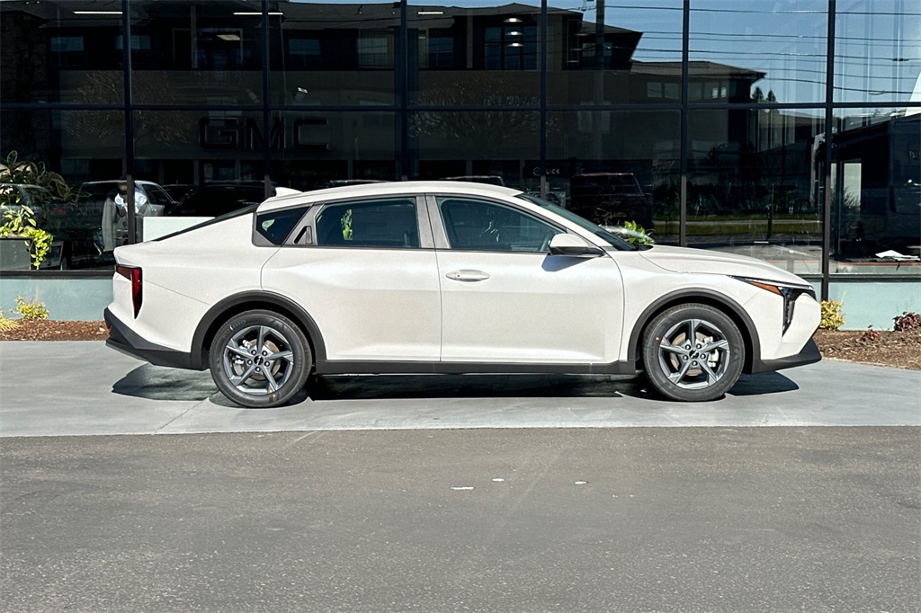 new 2025 Kia K4 car, priced at $24,560