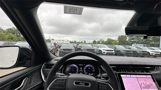 new 2025 Jeep Grand Cherokee car, priced at $47,453