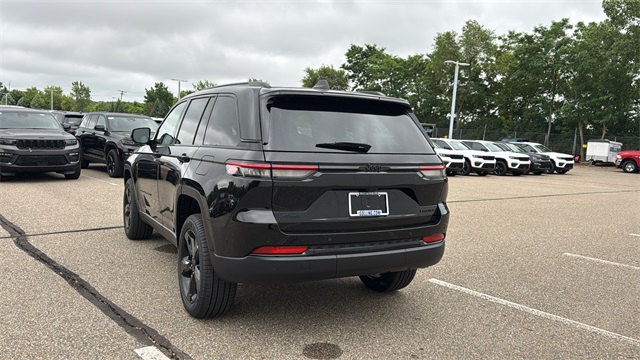 new 2025 Jeep Grand Cherokee car, priced at $47,453