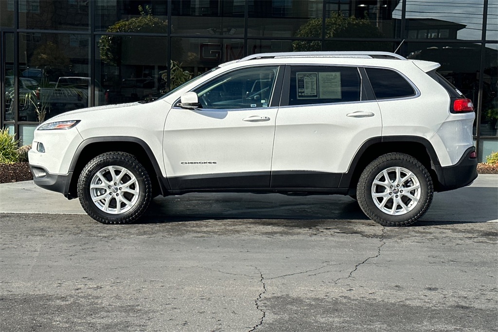 used 2015 Jeep Cherokee car, priced at $10,995