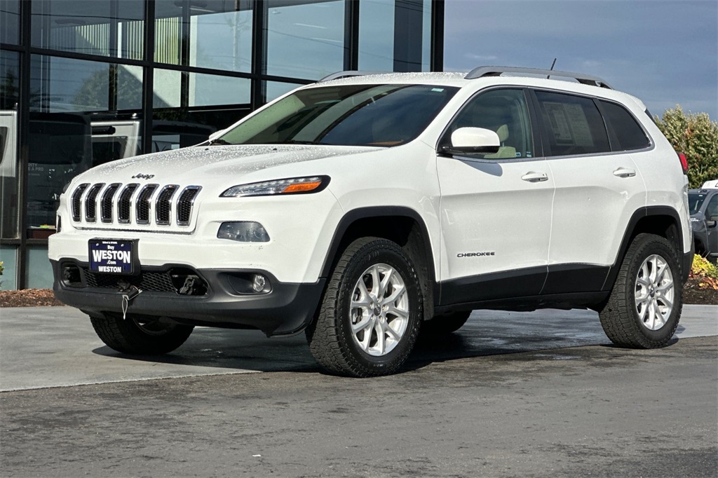 used 2015 Jeep Cherokee car, priced at $10,995
