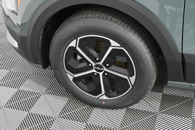 new 2025 Kia Niro car, priced at $31,427