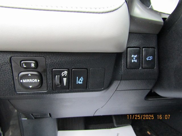 used 2018 Toyota RAV4 car, priced at $21,999