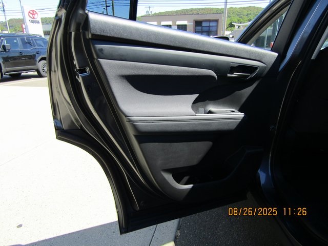 used 2023 Toyota Highlander car, priced at $38,999