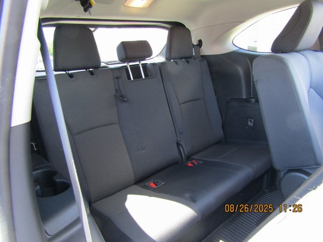 used 2023 Toyota Highlander car, priced at $38,999