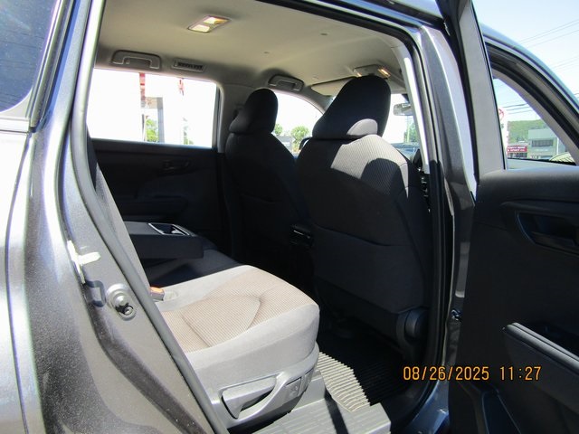 used 2023 Toyota Highlander car, priced at $38,999