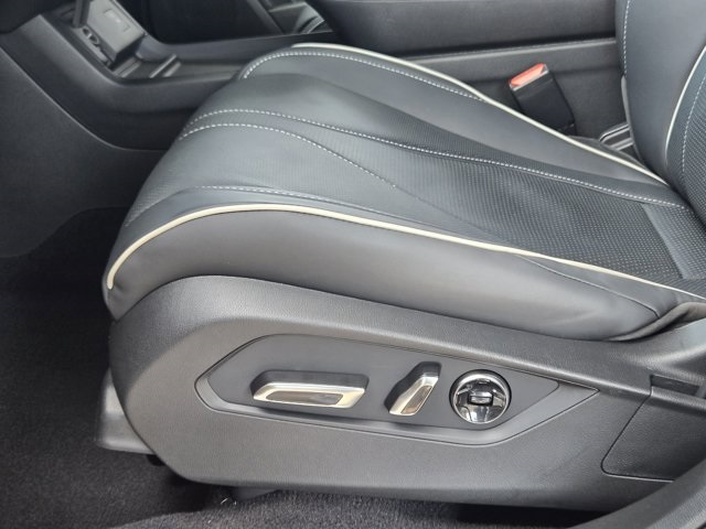 used 2025 Acura RDX car, priced at $48,990