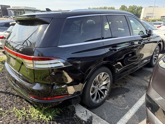 used 2022 Lincoln Aviator Plug-In Hybrid car, priced at $41,971