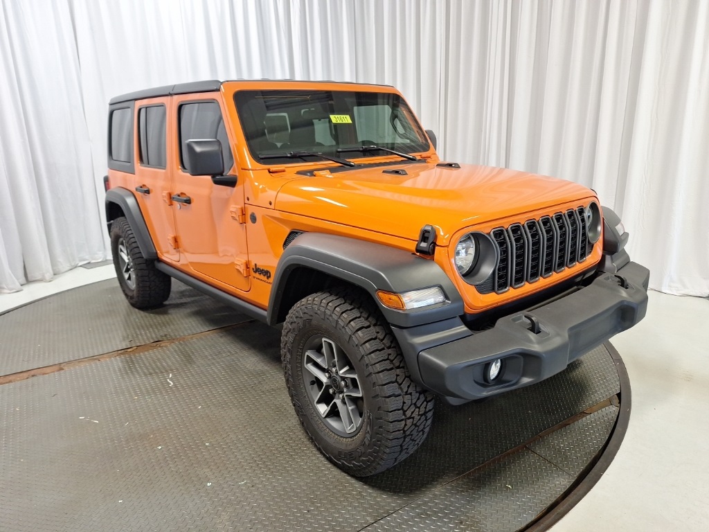 new 2025 Jeep Wrangler car, priced at $47,619