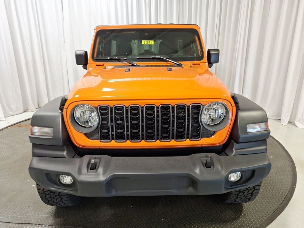new 2025 Jeep Wrangler car, priced at $47,619