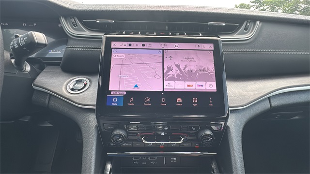 new 2025 Jeep Grand Cherokee car, priced at $45,025