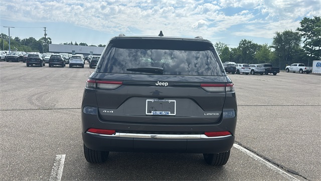 new 2025 Jeep Grand Cherokee car, priced at $45,025