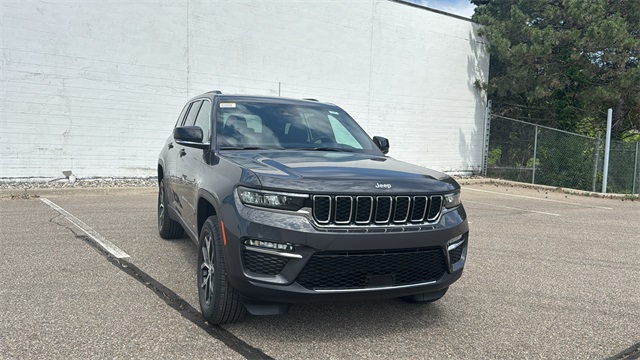 new 2025 Jeep Grand Cherokee car, priced at $45,025